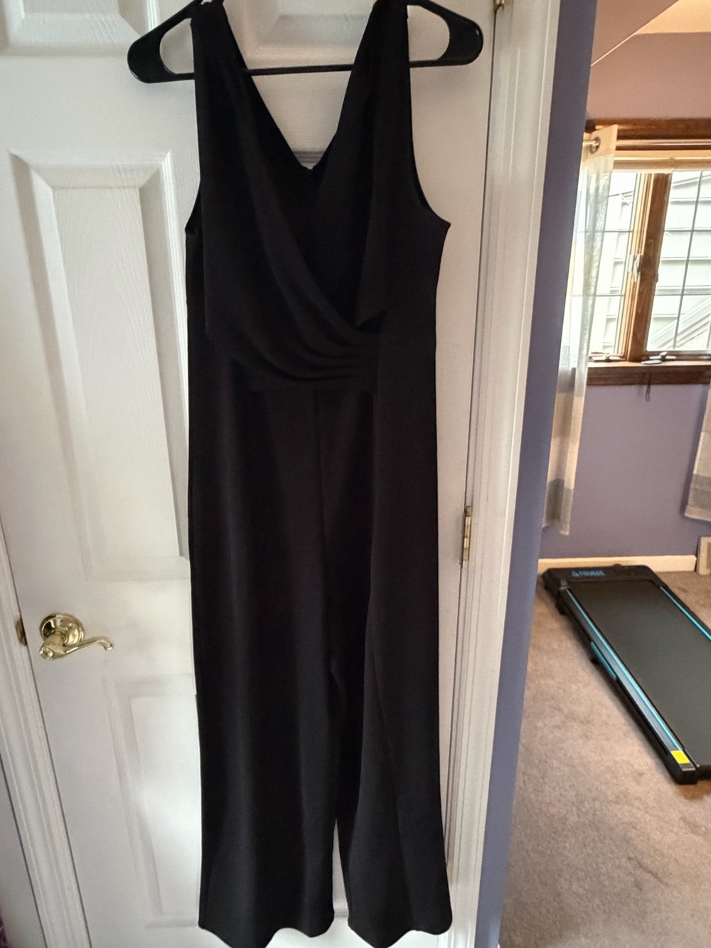 Black Women's Sleeveless Jumpsuit